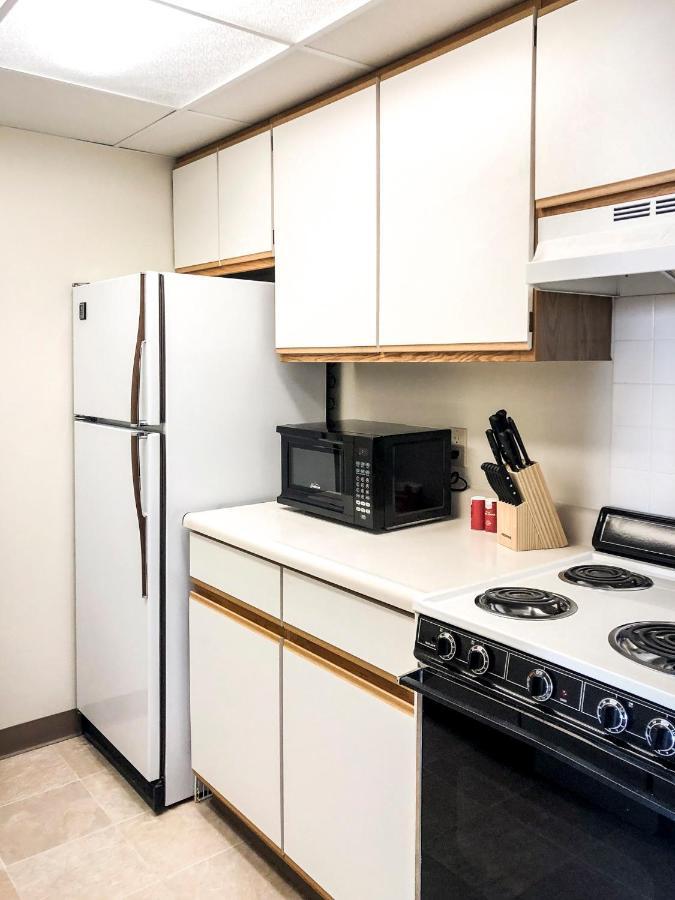 Short Term Rentals At The Park At Trowbridge Senior Community Southfield Zewnętrze zdjęcie