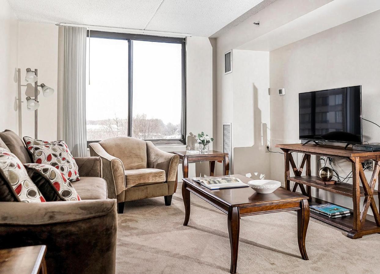 Short Term Rentals At The Park At Trowbridge Senior Community Southfield Zewnętrze zdjęcie