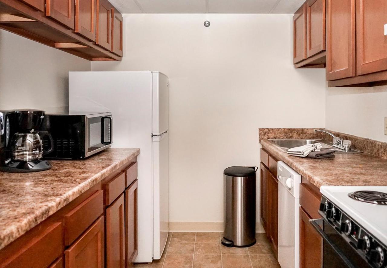 Short Term Rentals At The Park At Trowbridge Senior Community Southfield Zewnętrze zdjęcie