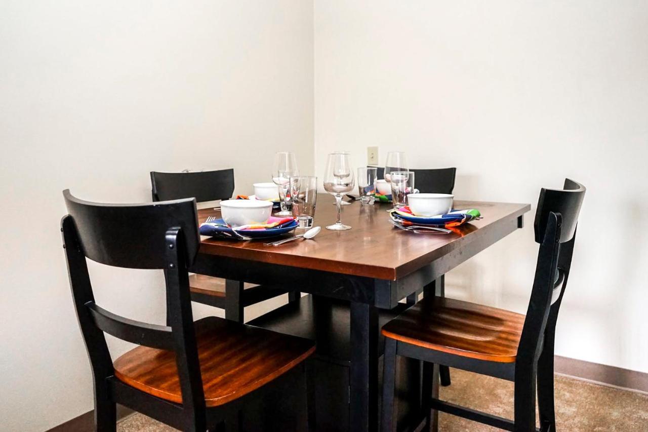 Short Term Rentals At The Park At Trowbridge Senior Community Southfield Zewnętrze zdjęcie