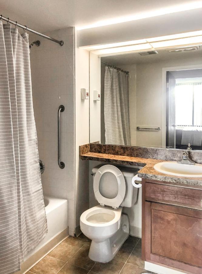 Short Term Rentals At The Park At Trowbridge Senior Community Southfield Zewnętrze zdjęcie