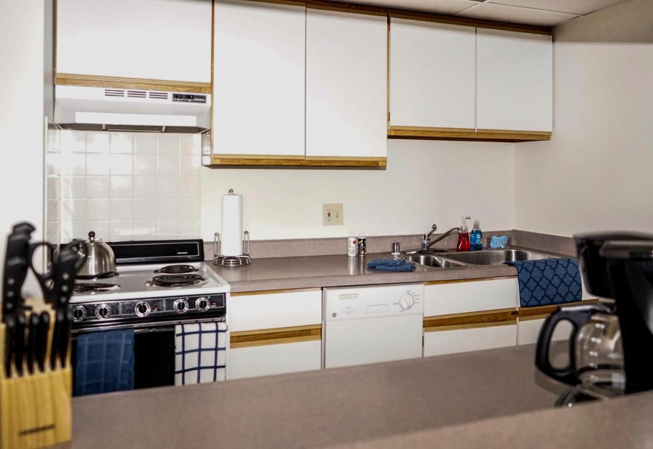 Short Term Rentals At The Park At Trowbridge Senior Community Southfield Zewnętrze zdjęcie